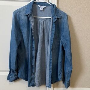 Old Navy Light Blue Chambray Button-Up Shirt